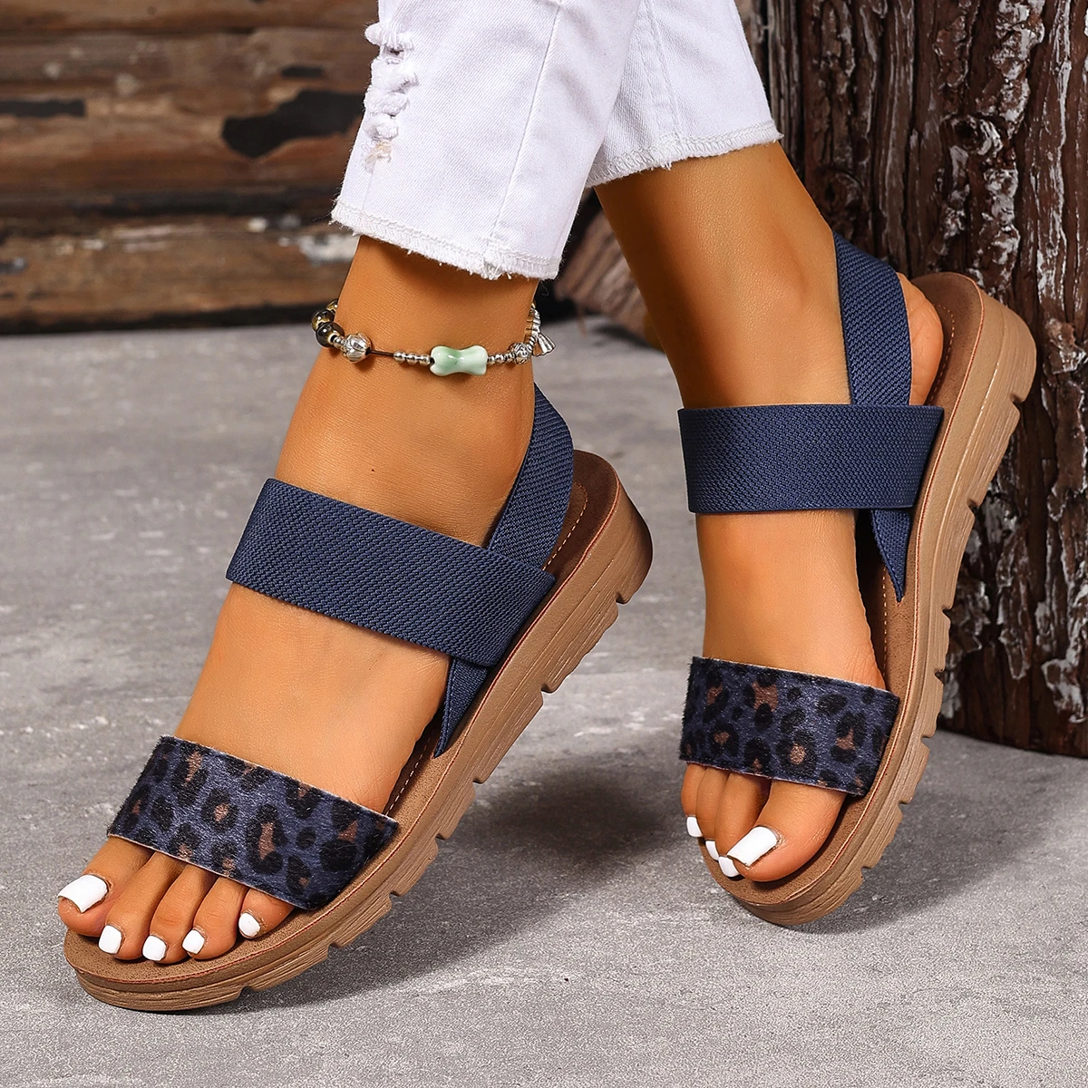 Women Platform Sandals 2025 new Sexy Daily Party Shoes Women Leisure Fashion Versatile Women Shoes Wedge Thick Sole Sandals