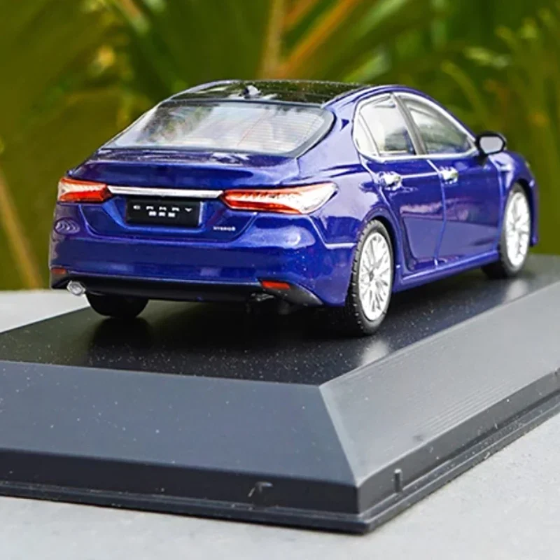 Original Diecast 1:43 Scale 8th CAMRY Alloy Car Model Finished Product Simulation Toy Collection Gift Static Model Souvenir