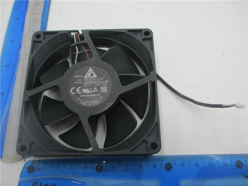 

FAN FOR delta 9025 9CM AUB0912HJ-00 12v 3 line projector silent fan U92T12MGB7-53 90X90X25MM