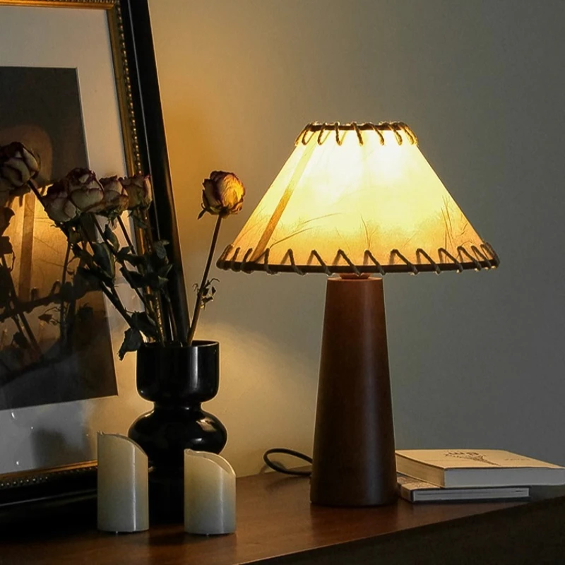 

Pergamon table lamp, medieval style simple American retro parchment living room bedroom study table lamp