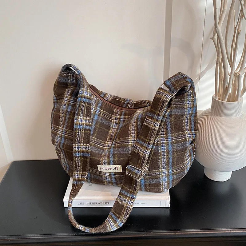 Bolso de hombro a cuadros versátil a la moda, bolso cruzado Retro de lana para ir al trabajo, mochila de gran capacidad a la moda