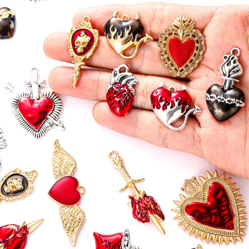 5Pcs 28 Styles Gold Black Gothic Catholic Sacred Heart Charms Halloween Vampire Angel Wing Burning Love Pendant DIY Handmade Jew