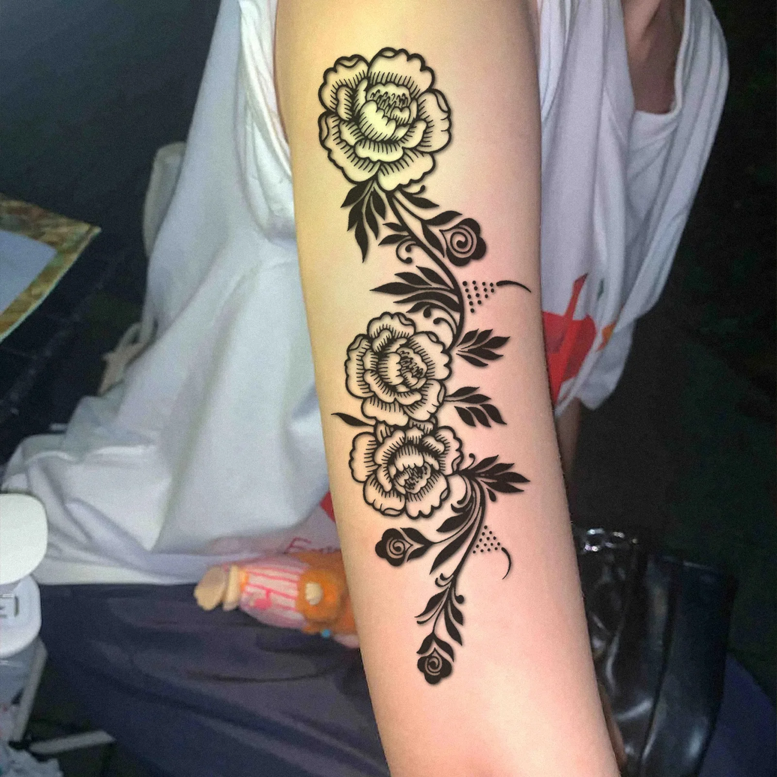 Hand-Painted Henna Temporary Tattoo Sticker, Black Floral Vine Design for Hand, Waterproof Party Body Art view 2
