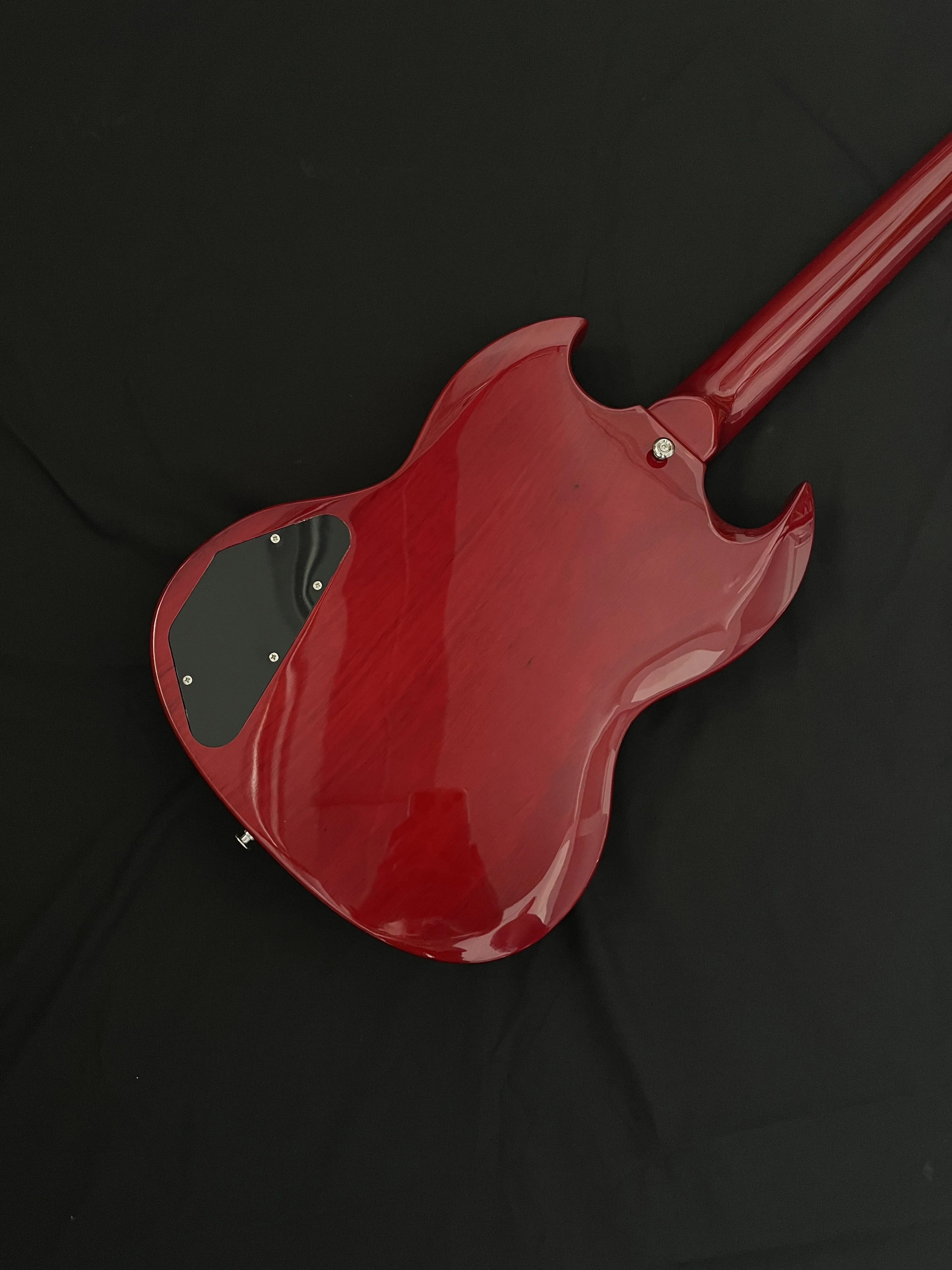 High quality classic electric guitar, Red color,in stock Free Shipping