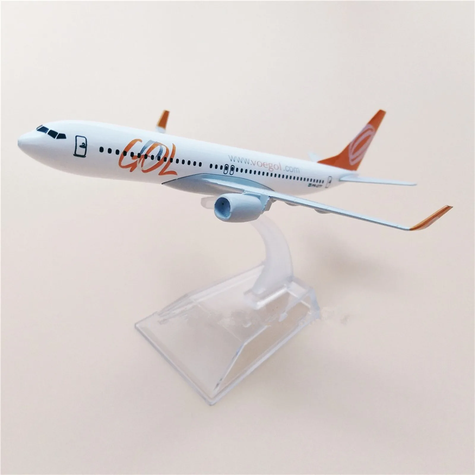 البرازيل GOL 737 سبيكة 1/400 مقياس طائرة طائرة نموذج طائرة 14x16x5 سنتيمتر تذكارية المنزل بار قاعة القهوة ديكور هدية لعبة جمع #4