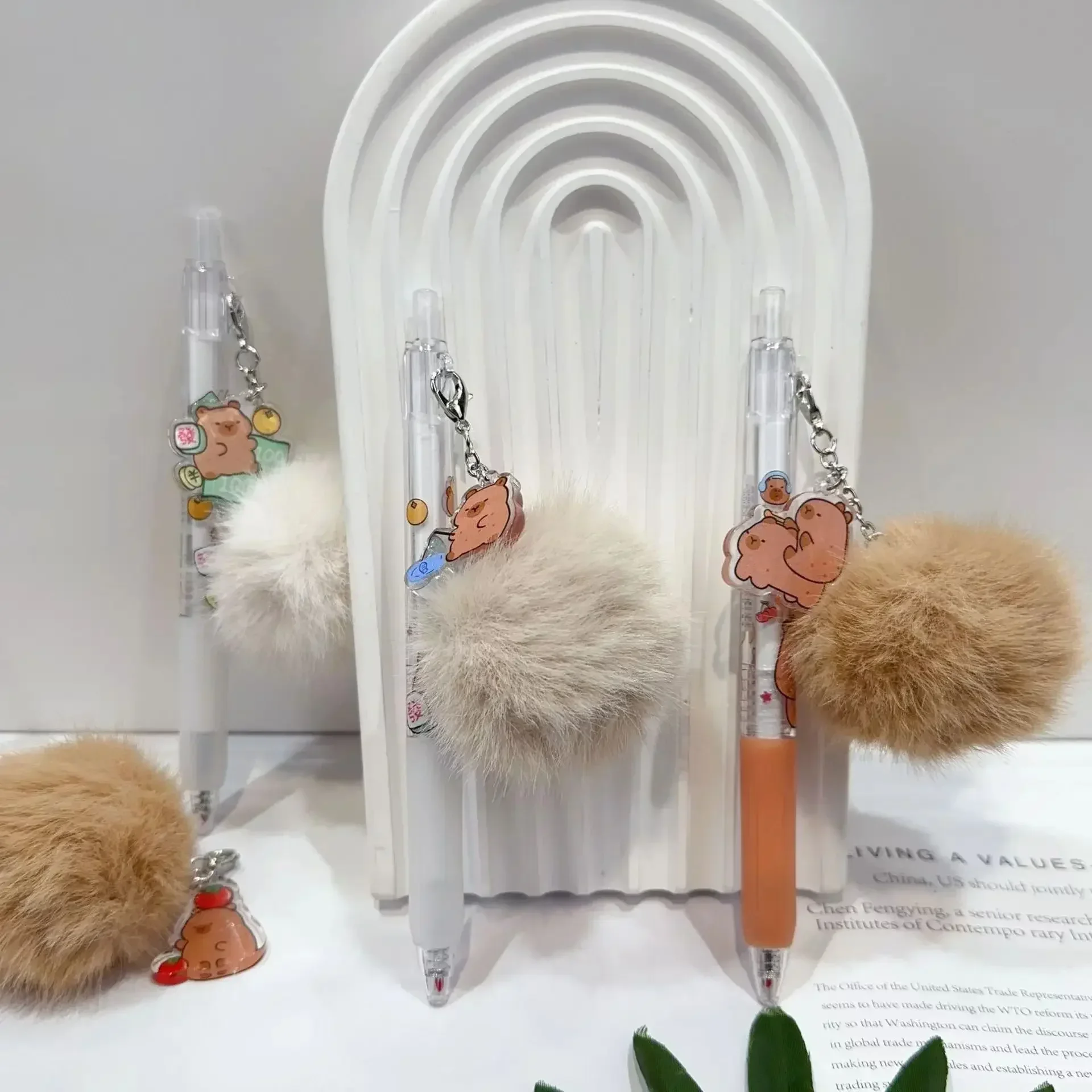 novo-conjunto-de-6-canetas-de-gel-quentes-de-inverno-com-pingente-de-capivara-de-pelucia-caneta-fofa-para-material-escolar-escritorio-escrita-e-suprimentos-de-arte