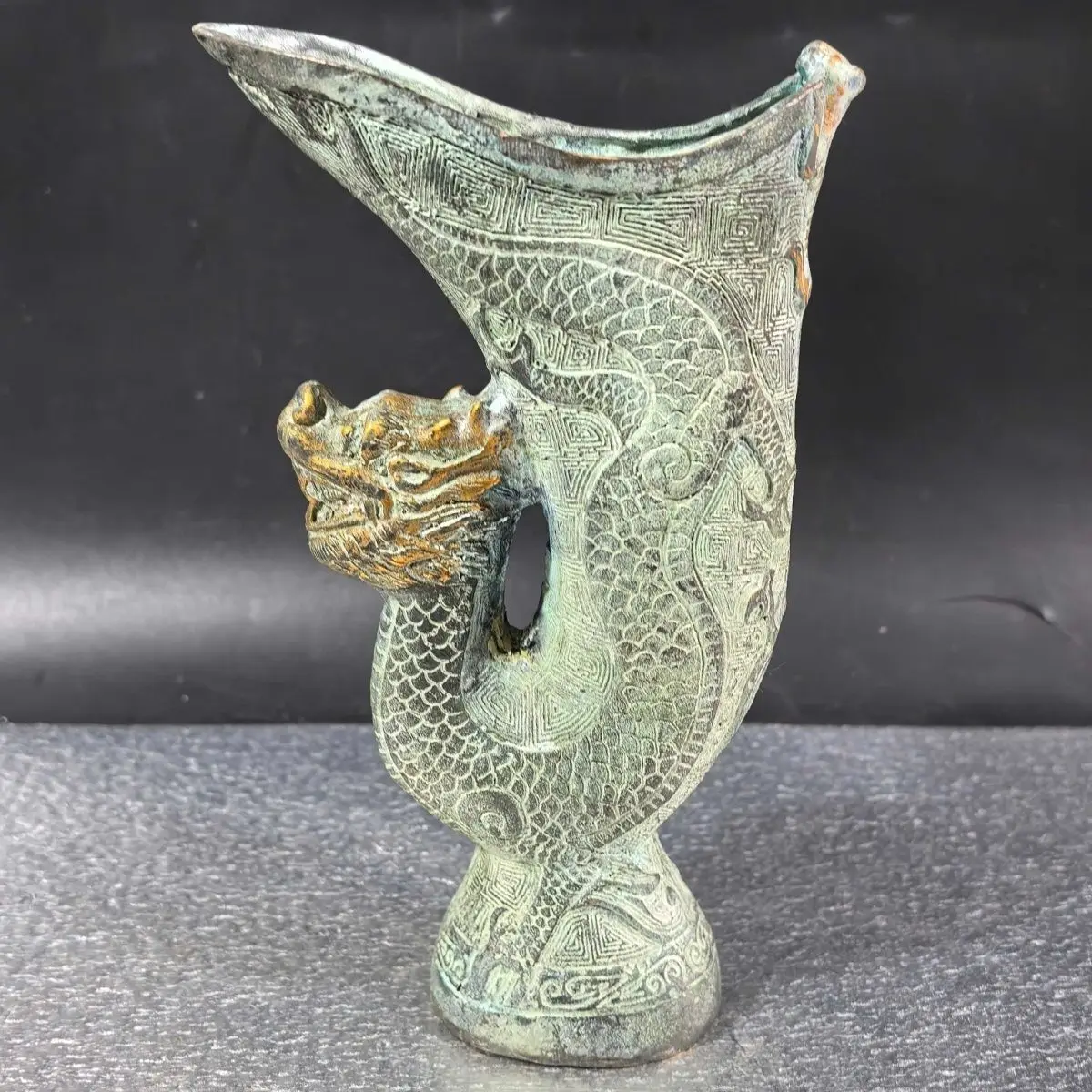 Retro Dragon head and dragon pattern Wine Cup Wine Vessel  Ornament Decoration Tea Pet Figurines Desk Decor Accessories