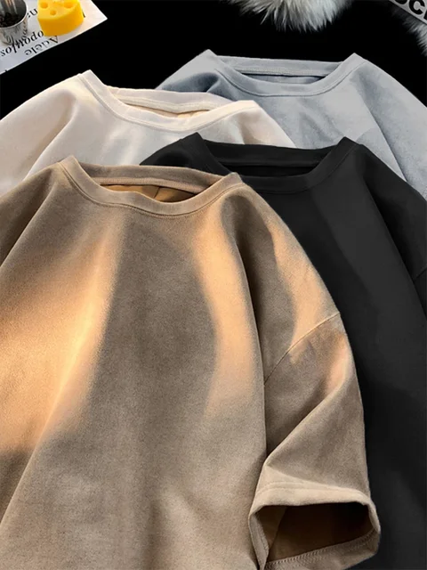 Nowa zamszowa koszulka retro Mężczyźni Kobiety Przeciwzmarszczkowa luźna koszulka z dekoltem Casual TShirts Letnia koszulka z krótkim rękawem Fashion High Street T Shirt