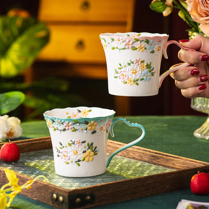 

350 мл креативная керамическая кофейная кружка с цветочным принтом, чашка для воды с тиснением, изысканная чашка для чая с цветком послеобеденной камелии, кружка для завтрака