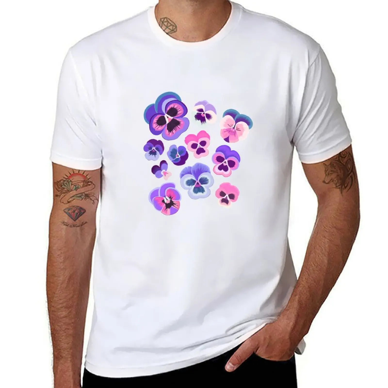 

Lilac pansies pattern T-Shirt Minimal Art Print T-Shirt