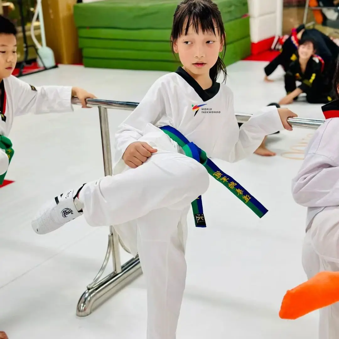 Taekwondo Uniforms Quick-Drying Stretchable 100-210cm Sizes Available for Kids & Adults - New Arrival Hot Sell Tight-Fitting image 5