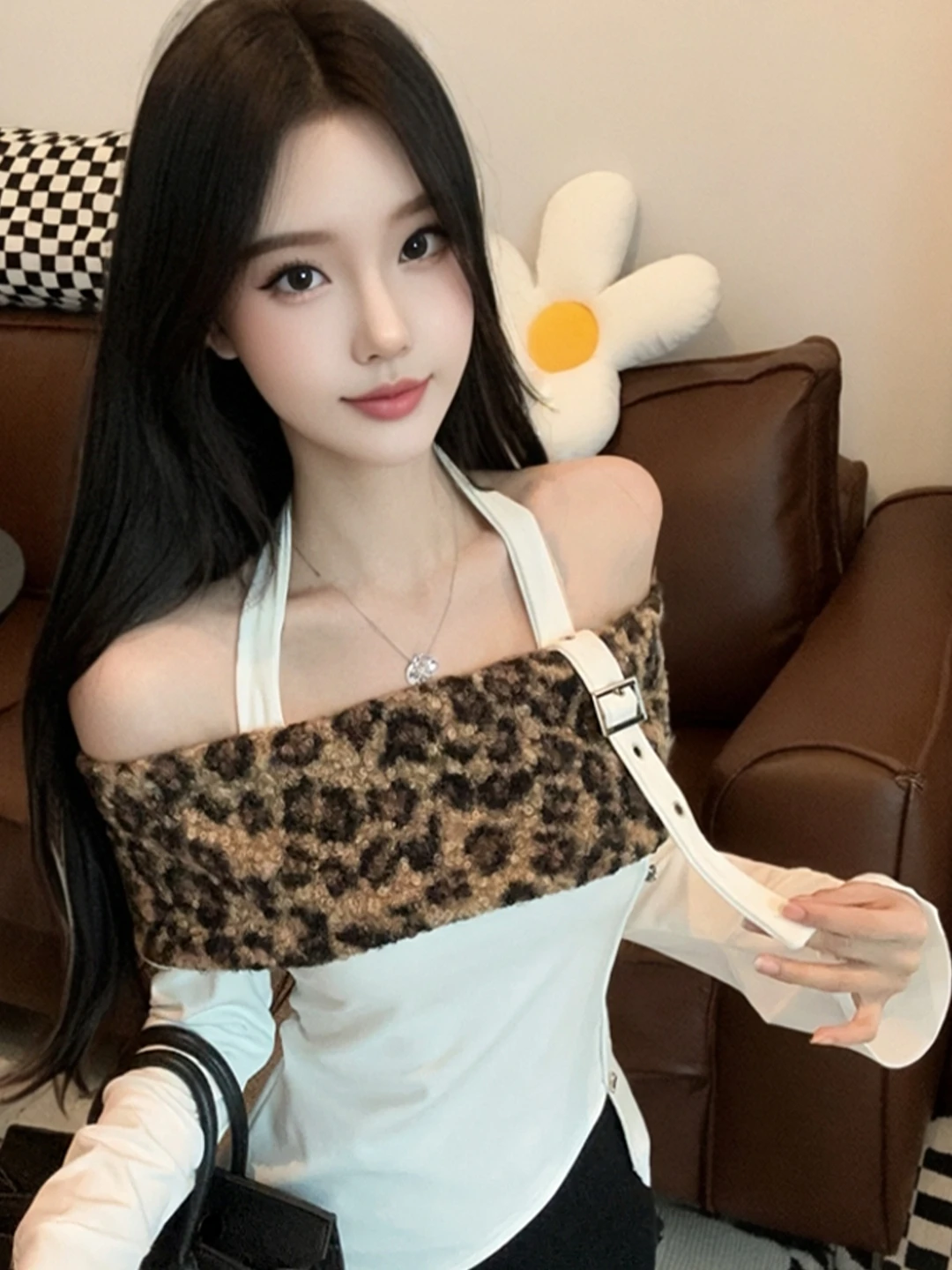 

Ladies' Long Sleeve Fleece Lined Base Shirt One Shoulder Design Winter Inner Wear Leopard Print Irregular Hem T-Shirt