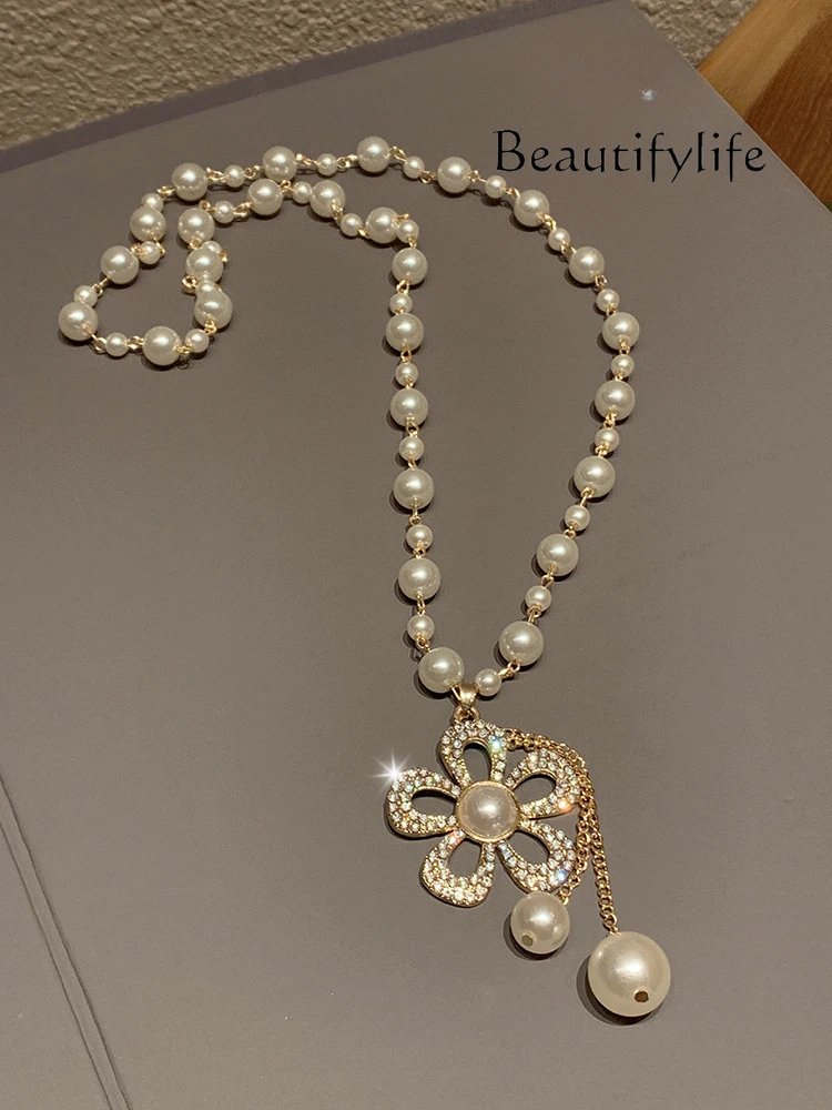 Vintage Diamond-encrusted Flower Necklace New Fashion Collarbone Chain Long Pearl Sweater Chain Fashion Accessories