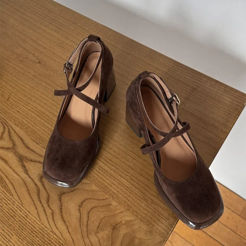 

Весенние женские новые туфли на одинарном каблуке с квадратным носком и неглубоким носком, модные туфли на высоком каблуке