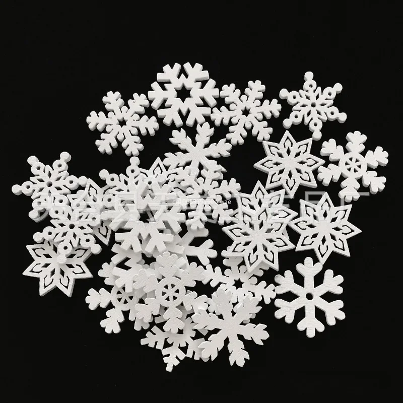 50PCS 25mm Mix Shape Wooden White Snowflakes Christmas Ornaments Xmas Pendants New Year Christmas Decorations for Home Party