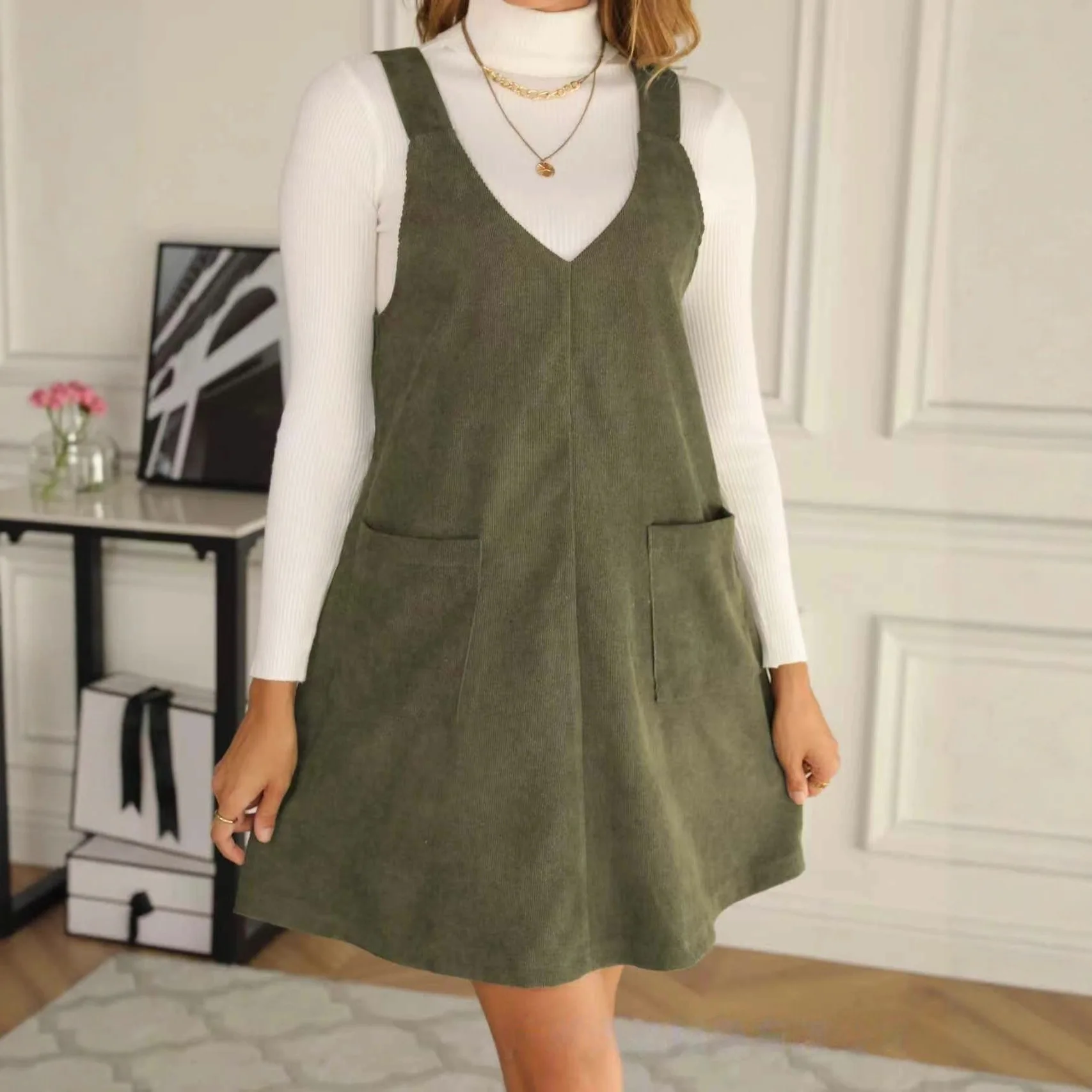 

2026 New Fashionable Commuting Casual Slimming Neck Pocket Solid Color Corduroy Strap Dress For Women