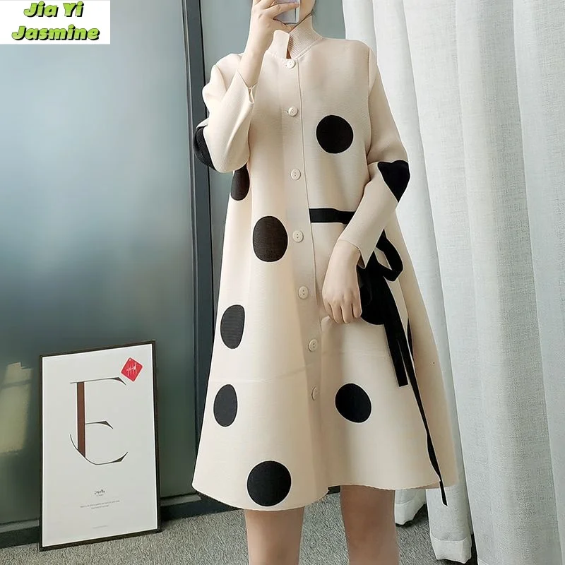 

2024 Spring and Autumn Single Breasted Stand Up Collar Light Mature Printed Wave Point Folded Ladies' Windbreaker Coat