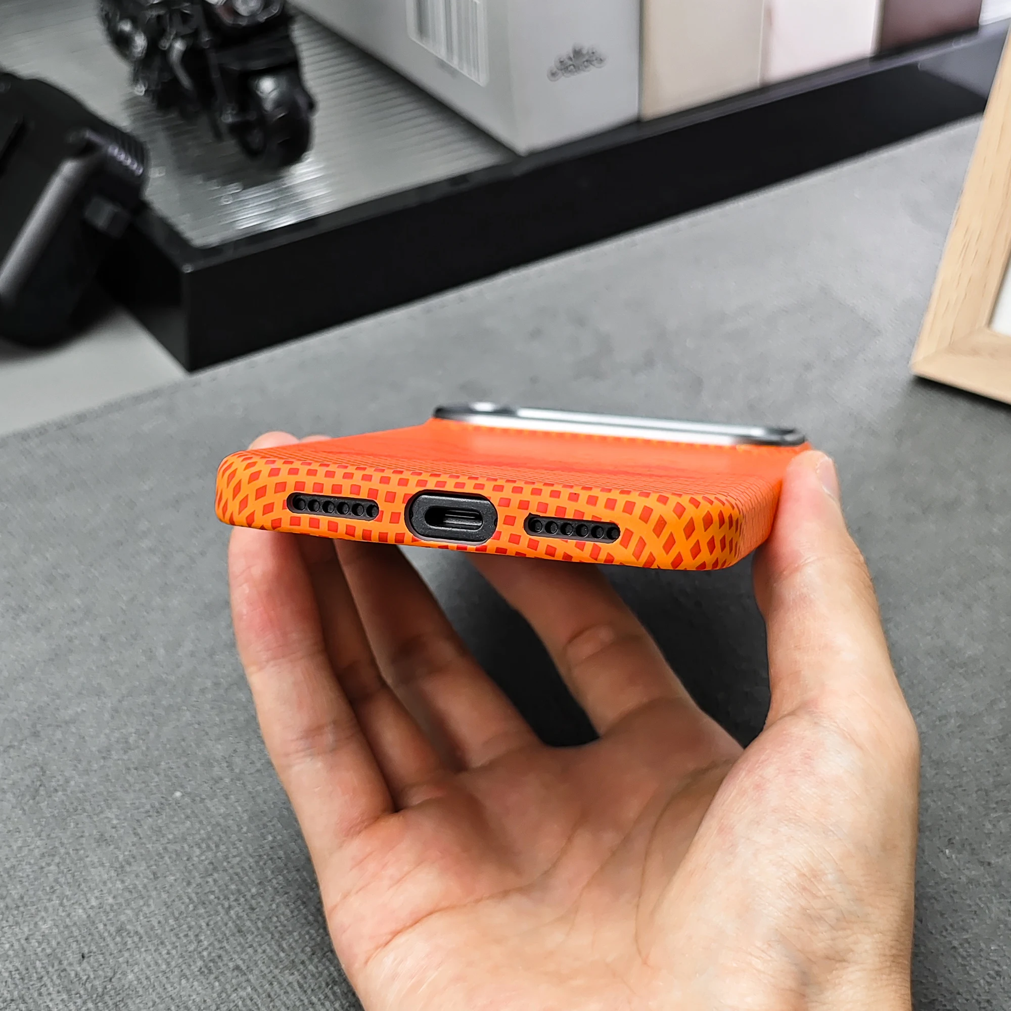 Fashion Luxury Carbon Fiber Texture Slim Skinn Feel Case For iPhone 18 Pro Max 15 16 17 Pro for Magsafe Shockproof Protect Cover - view 6