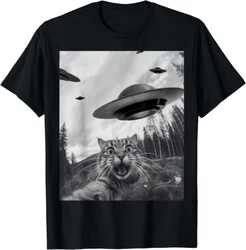 Cat Selfie With Alien UFO Funny Cat Pet Lover Unisex T-Shirt