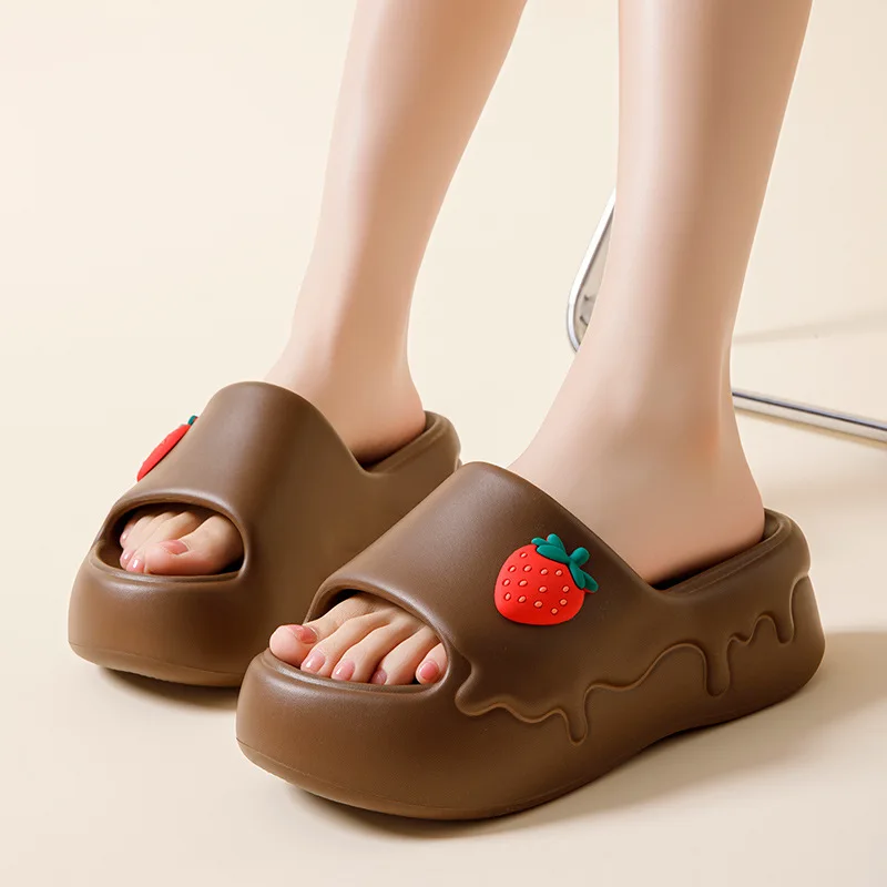 Sandalias de Plataforma con Diseño de Frutas para Mujer, Adorables Chanclas de EVA con Forma de Fresa, Sandalias Abiertas con Diseño de Goteo de Chocolate, Chanclas de Playa