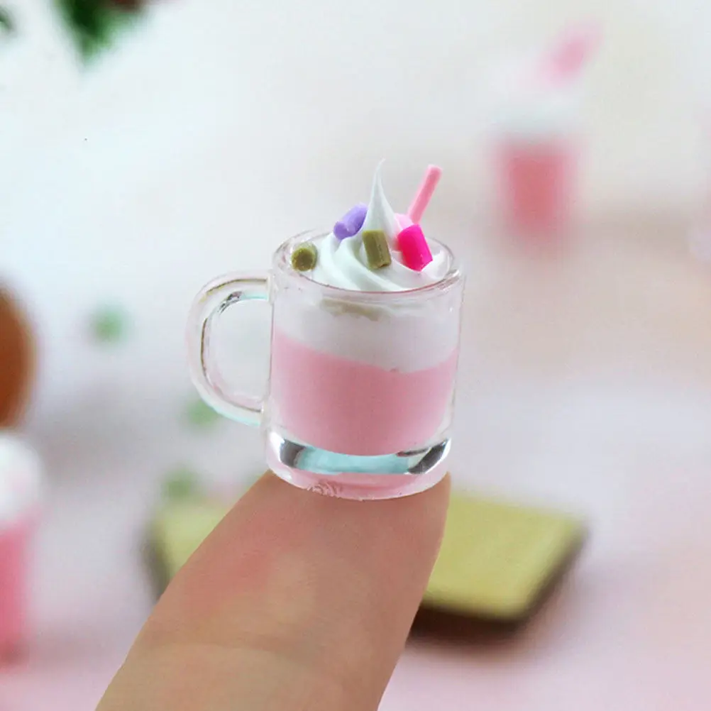 

2Pcs Mini Ice Cream Realistic Resin Fake Ice Cream Decor for Dollhouse Kitchen Miniature Food Prop Decoration Mini House