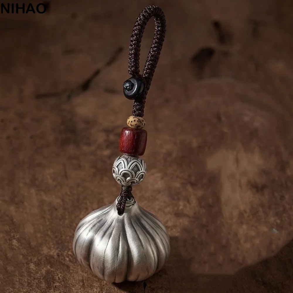 Personality Vintage Style Garlic Pendant Key Rings Necklace Garlic Circle Charms Rotatable Silver Garlic Keychain Car Charm