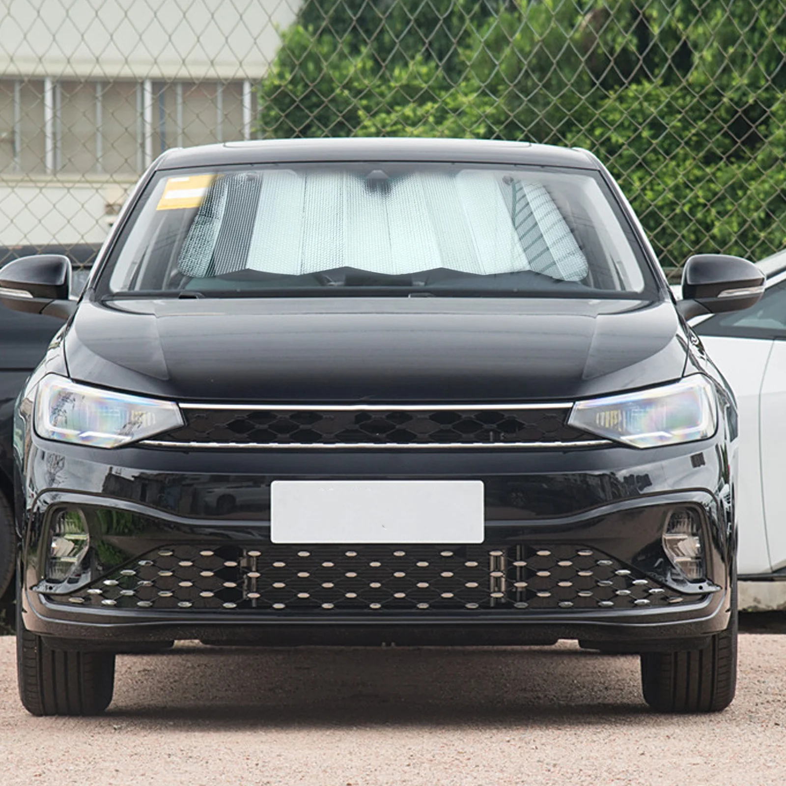 

140*70Cm Car Sun Shade For Windshield Solar Reflective Silver Uv Protection Front Window Shield Foldable Auto Interior Cooling