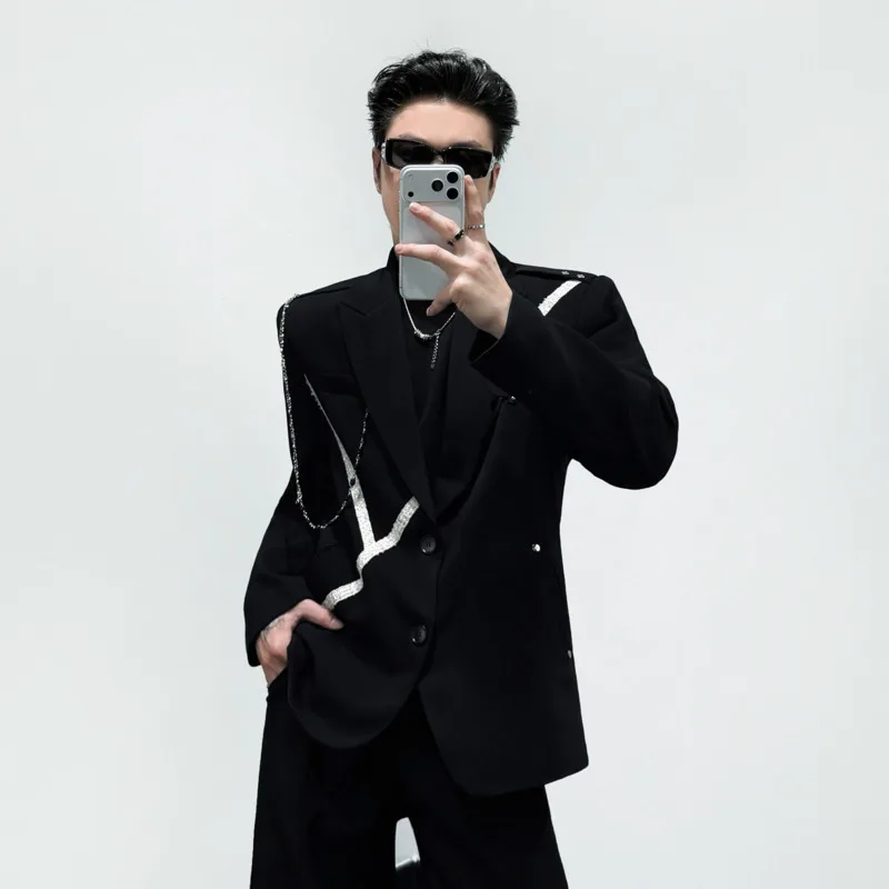 WVGA Spring Autumn New Men's Korean Unique Color Block V-shaped Webbing Metal Chain Epaulet Design Single-breasted Blazer W26005