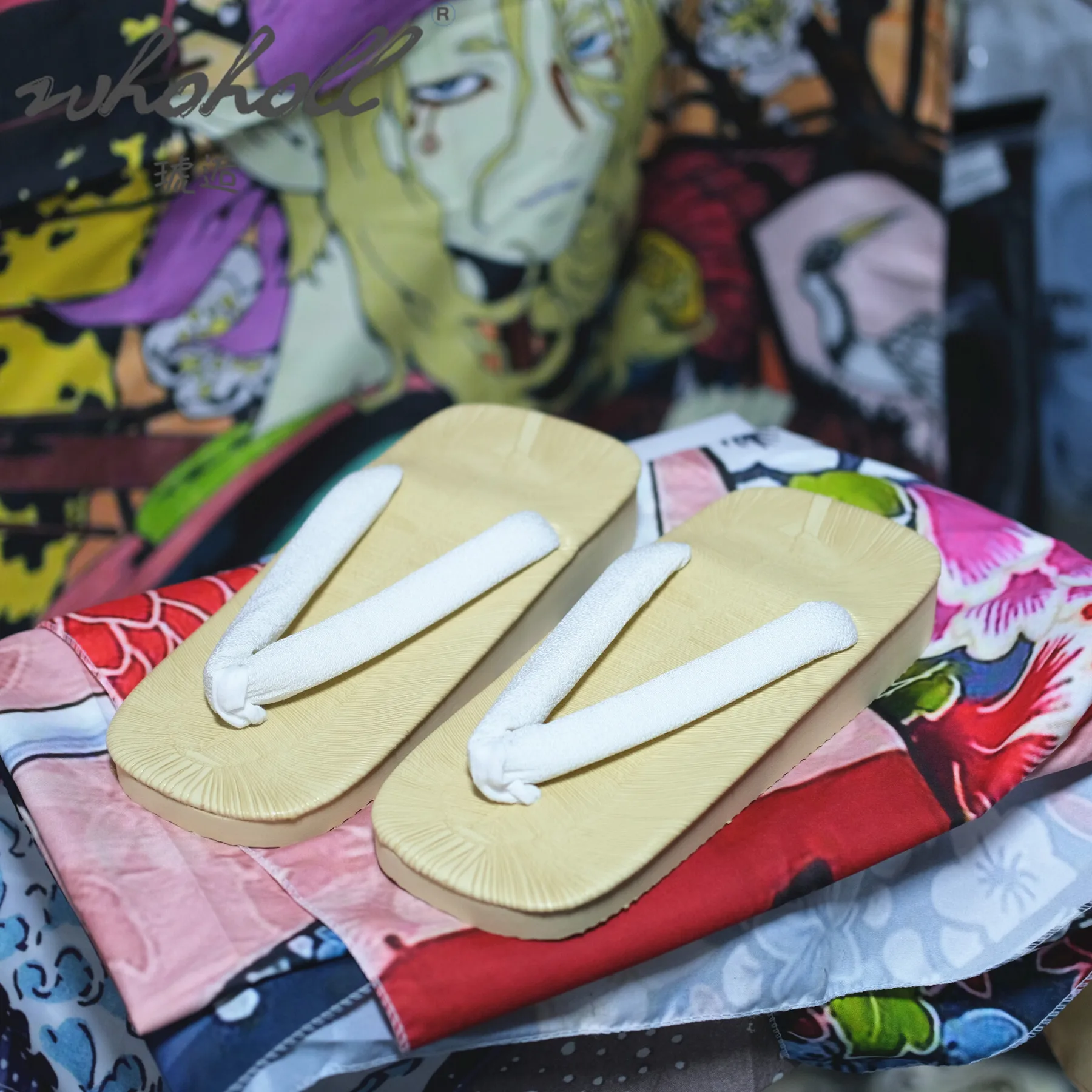 男性用日本の下駄,夏のビーチサンダル,漫画のコスプレシューズ,厚底の白いプラットフォームスリッパ