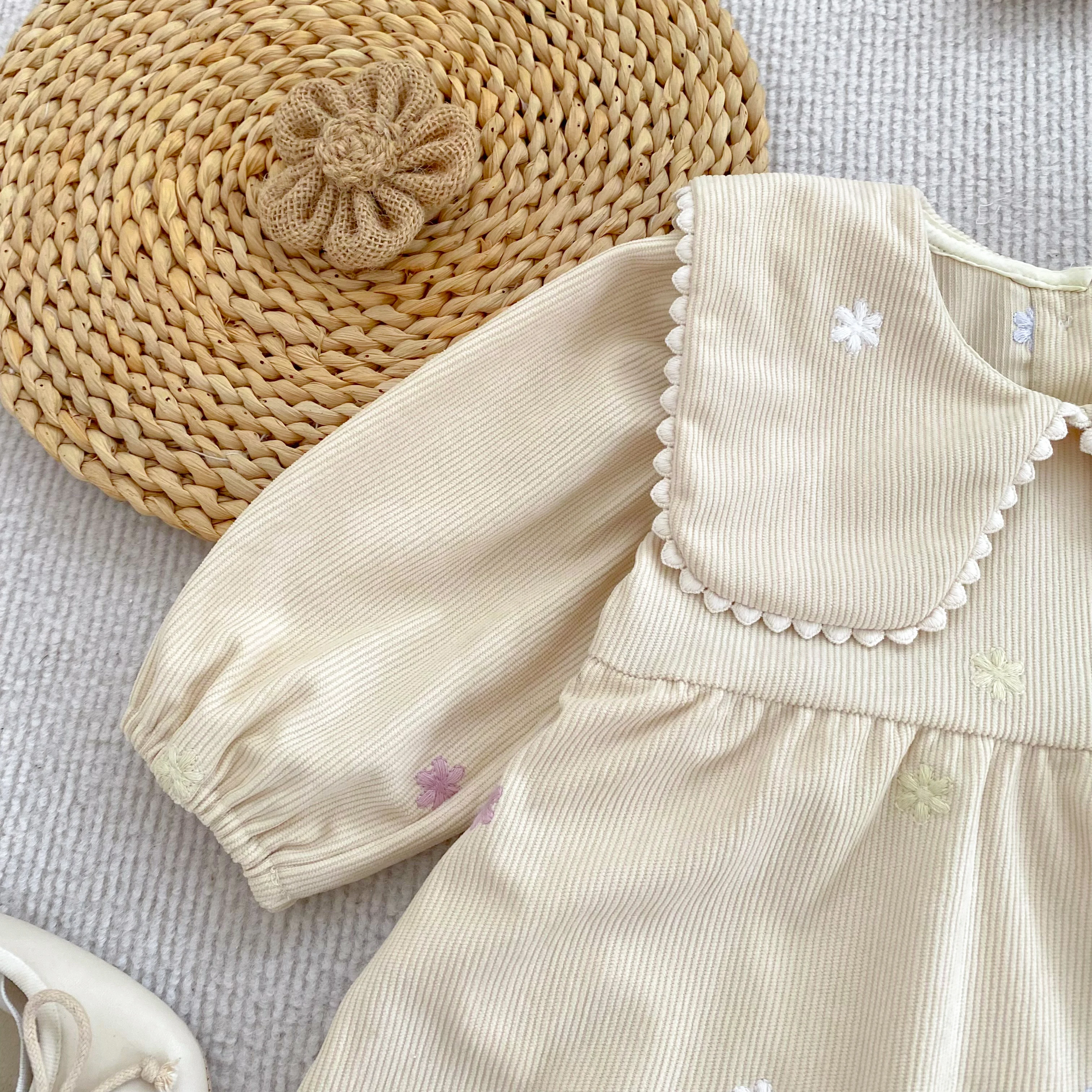 2026 Baby-Mädchen-Stramplerkleid Frühling Herbst Langarm Bunte Blumenstickerei Gestreifter Säuglings-Body Neugeborenes Mädchen 0-24M – Detail 9