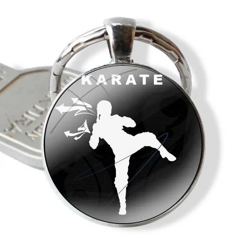 Karate Kyokushin Cartoon Design creativo portachiavi moda portachiavi Cabochon in vetro fatto a mano portachiavi con ciondolo