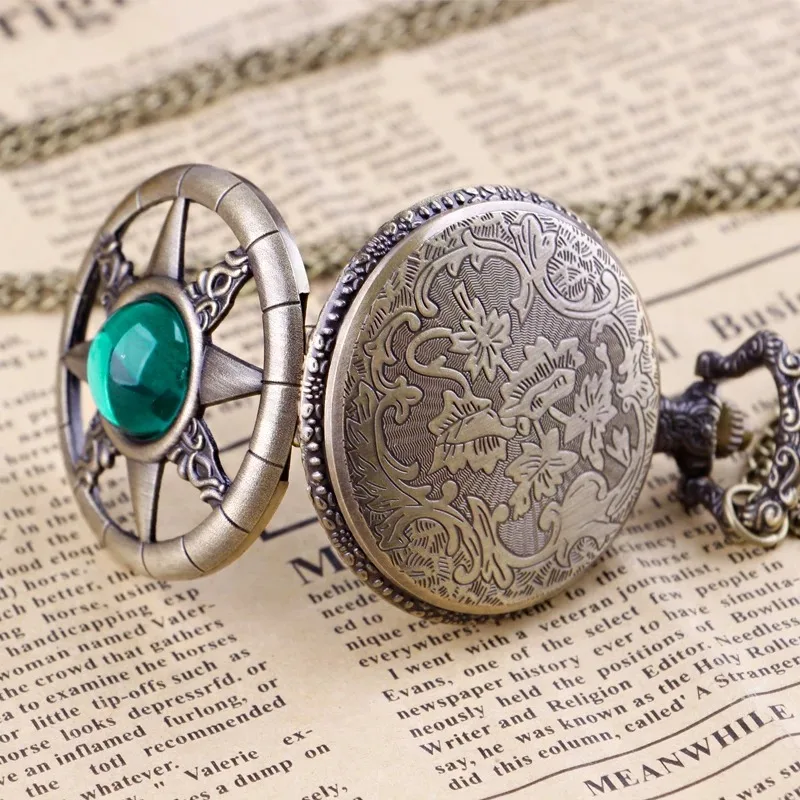 녹색 보석 할로우 매직 스타 양각 석영 주머니 시계 빈티지 다이얼 여성 남성 목걸이 펜던트 쥬얼리 시계 축제 선물