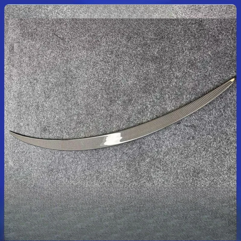 Carbon fiber tail modified spoiler, fixed wind wing