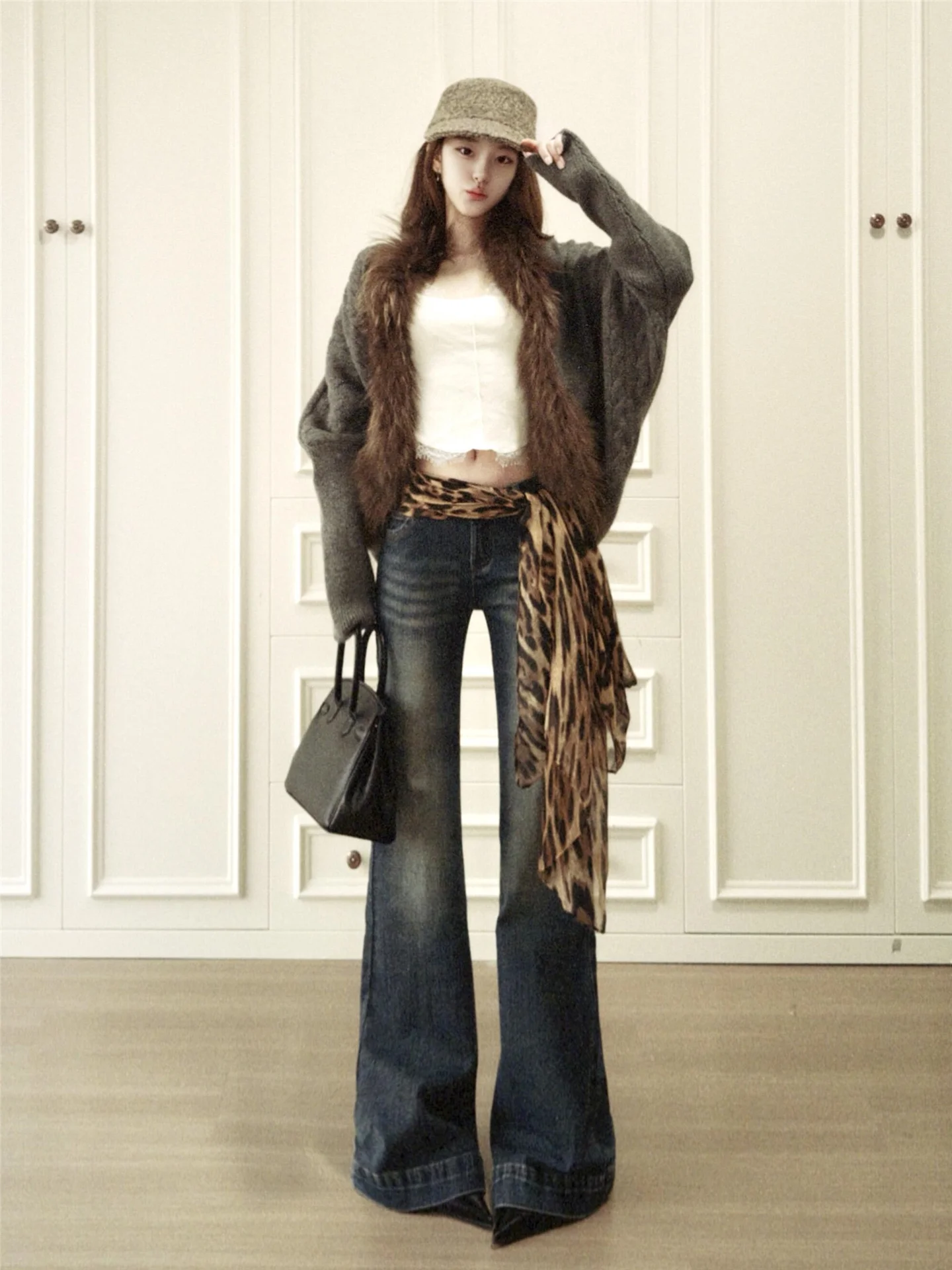 

American Style Low Waist Bell Bottom Denim Jeans Women's Loose Slimming Long Floor Length Pants Spring Season Bamboo Texture