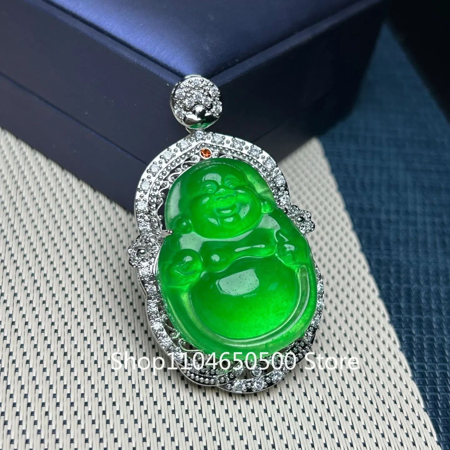

Сертифицированная природа, милый ледяной зеленый Мьянма, нефритовый жадеитовый кулон и ожерелье Будды