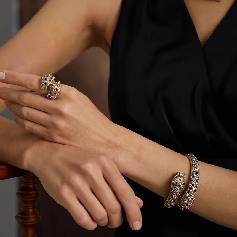 Modern Luxury Leopard Ring | 18K Gold-Plated & Zirconia | Wild Artistic Design