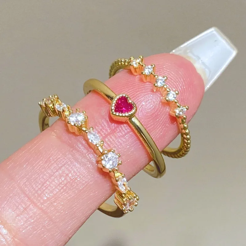 

Simple and versatile three piece ring set for women, delicate and compact, heart opening finger