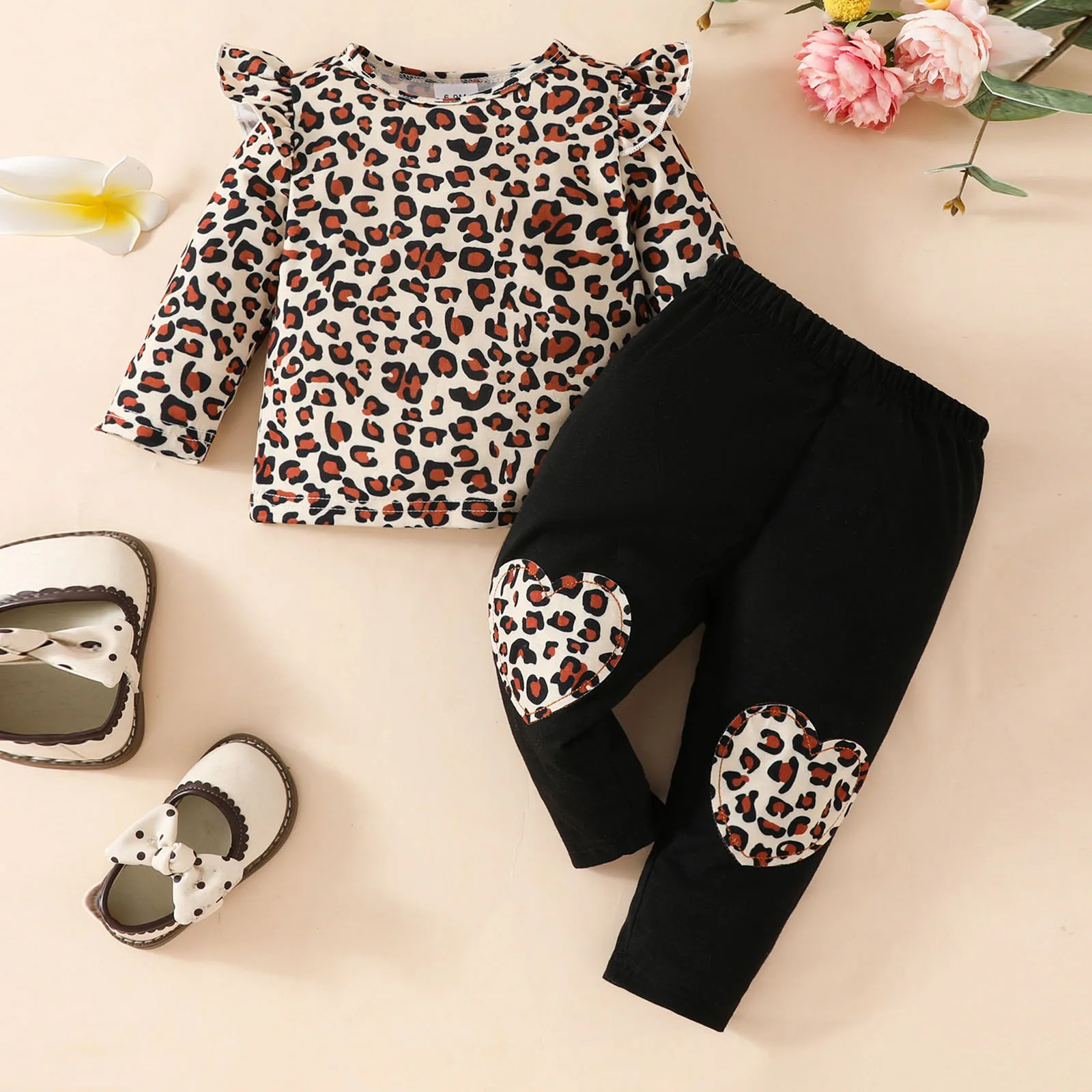 

Girls Leopard Print Outfit Suit Ruffled Long Sleeve T Shirt Heart Embroidered Pants Set Fashionable Two Piece Sets ropa de niña