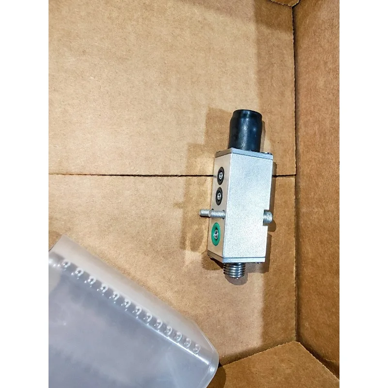 New Robatech 149660, 100001 Rubber Spray Valve Module Nozzle Robatech