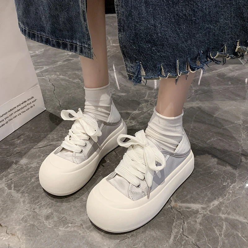 Ugly and Cute Big Head Bread Shoes Versatile for Women 2024 Spring/Summer/Autumn New Silk Thick Sole Little White Shoes