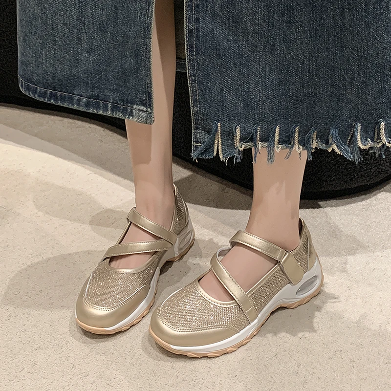 Thick soled women's shoes 2024 new low cut round toe comfortable wedge heel plus size fashionable sports women's casual shoes