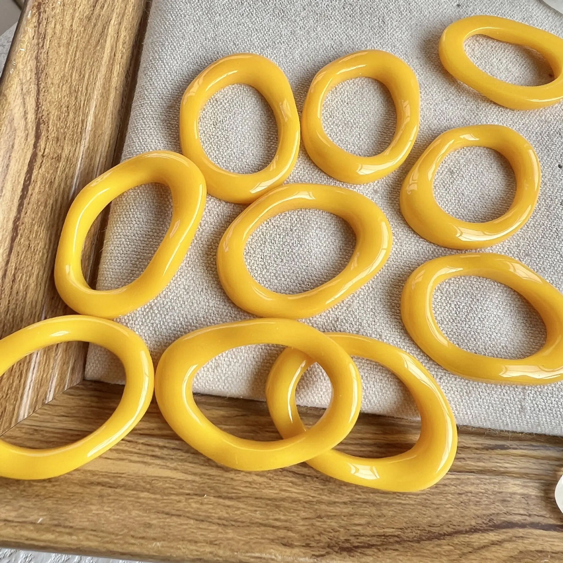 

10pcs Diy Irregular Acrylic Pendant Charms Hollow Necklace Earrings Jewelry Pendant Connectors Diy Jewelry Making Accessories