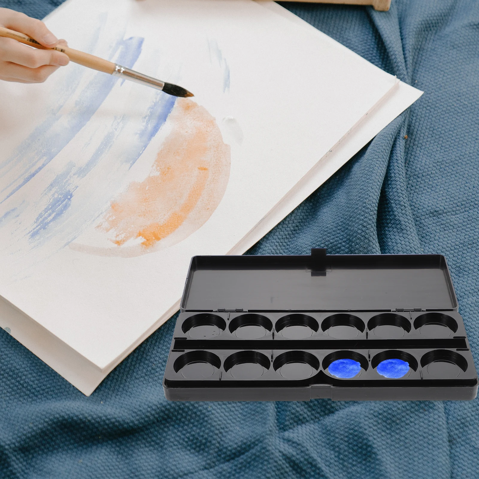 صندوق طلاء مع أروح، غطاء صلب من البلاستيك السميك المقولب المتين يفصل آبار الألوان المائية، صينية رسم زيتية من الأكريليك الغواش #5