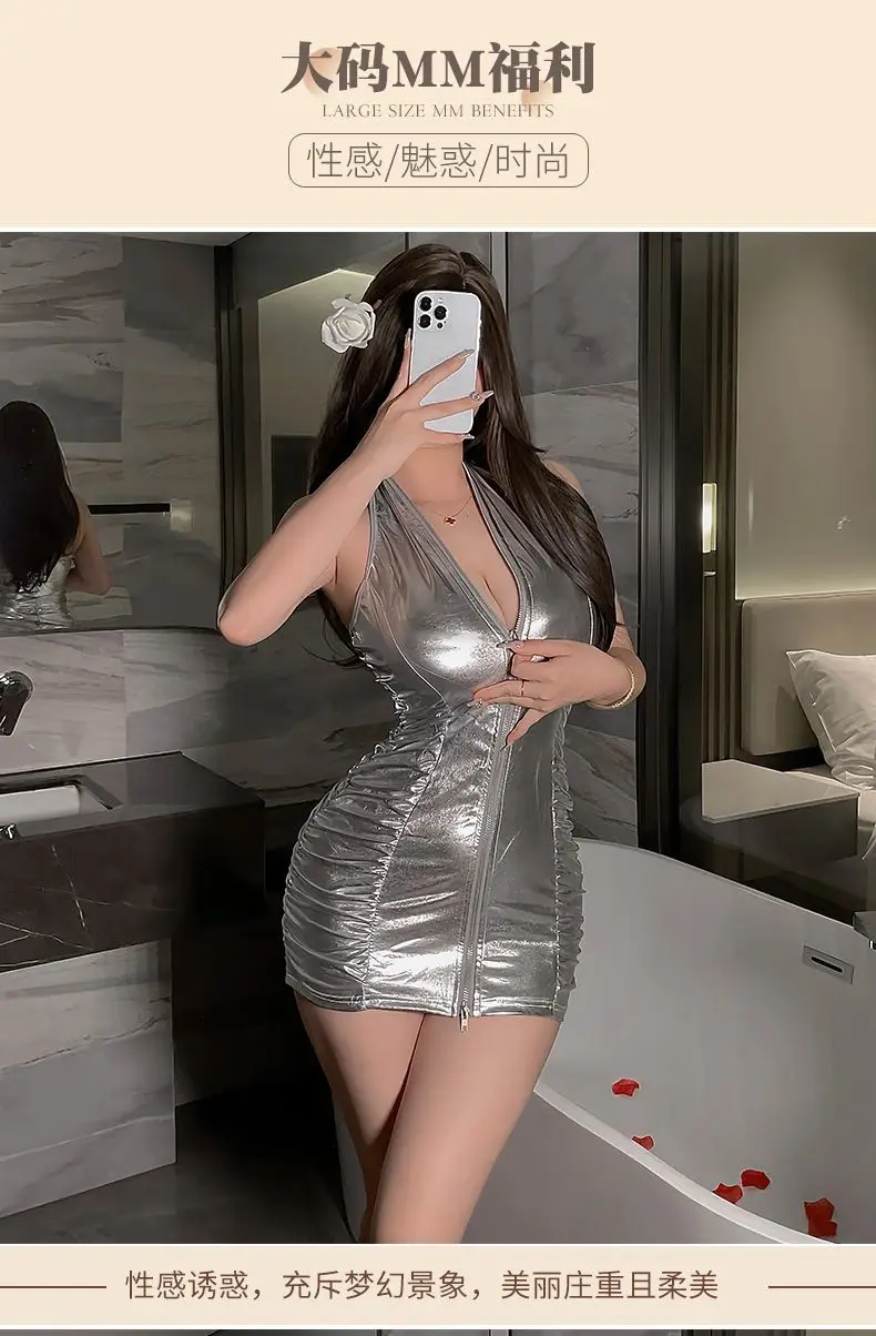 Figurbetonte Kleider Tops Frau Kalte Schulter Peek A Boo Cut Out Revealing Detail Flirtatious Jade Green Arm zeigt Haut Glimpse Ins