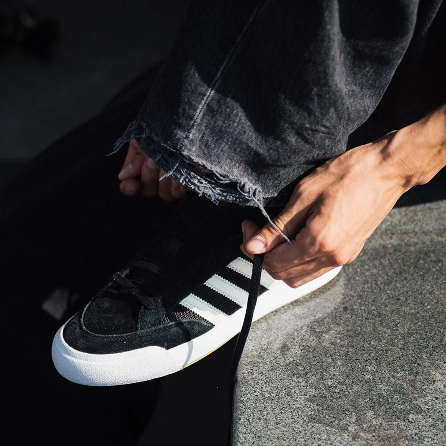 

Adidas genuine clover men's and women's tennis fashionable street board shoes IG4115