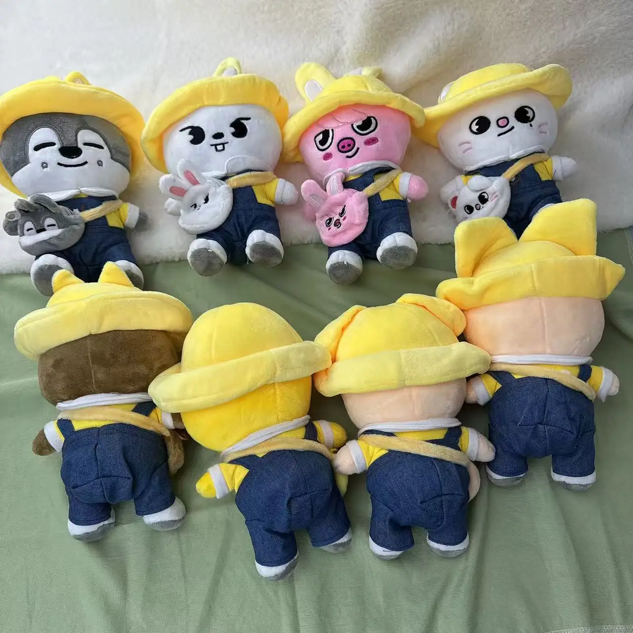Novo skzoo primavera jardim de infância dos desenhos animados bonito crianças vadios pingente de pelúcia boneca sentada presentes do feriado