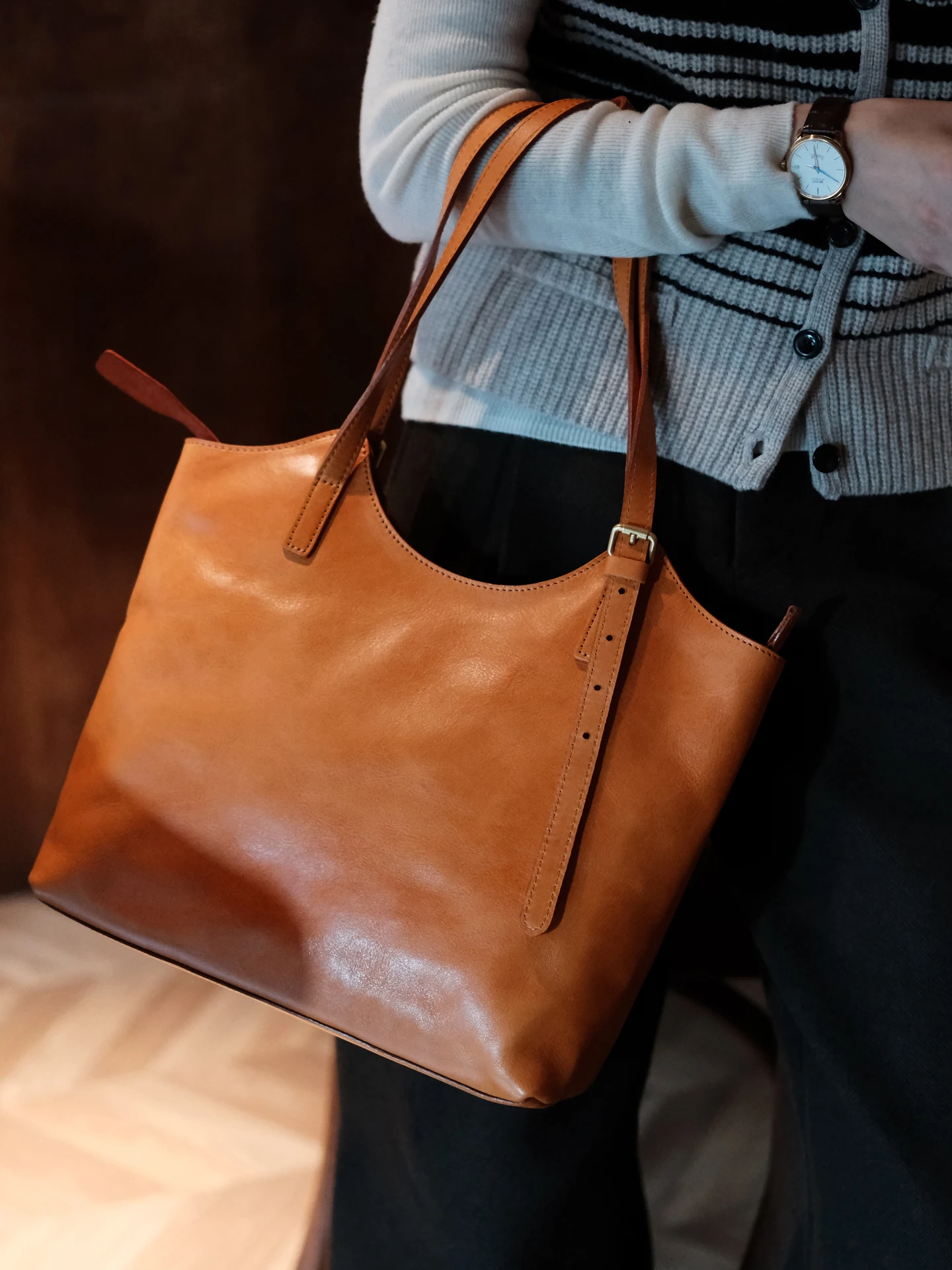 

casual high-quality first layer cowhide women's tote bag fashion luxury genuine leather shoulder bag large shopping handbag