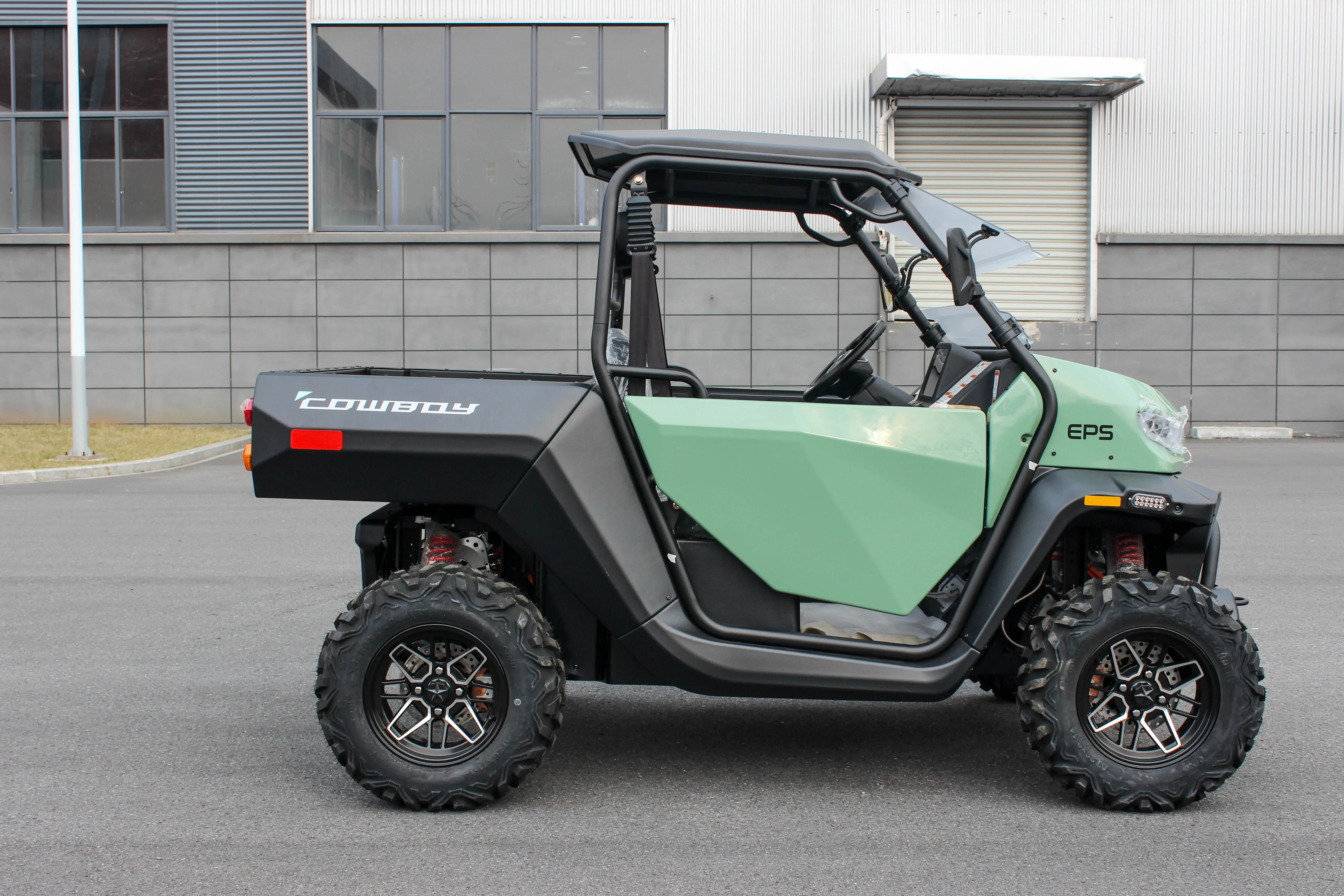 Camion da carico elettrico UTV Batteria al litio da 11,52 KWh lato a lato adulto 4*4 UTV EPS UTV elettrico