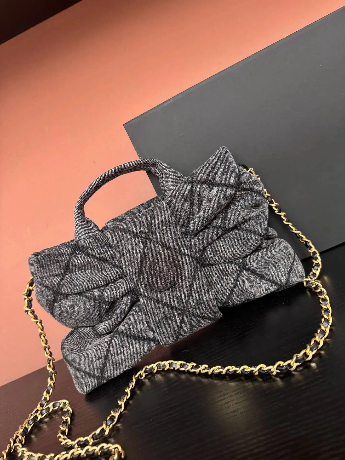 

New Stylish Simple Bowknot Handbag Shoulder Crossbody Chain Strap Folded Design Elegance Women's Small Square Bag