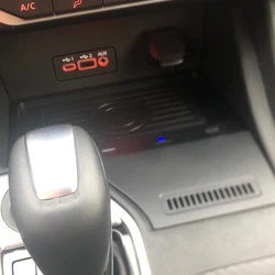 Car wireless charger for Nissan Sylphy Sentra 2020 2021 2022 2023 wireless phone charger charging pad plate charging holder